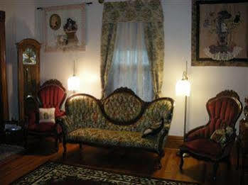 The Silk Pincushion (adults Only) Bed & Breakfast 3*